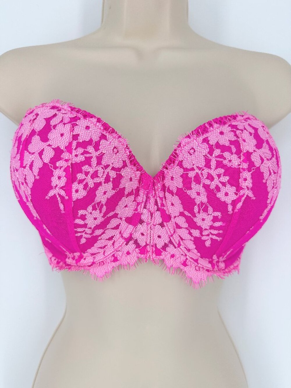 Victoria's Secret Strapless Floral Lace Bandeau Bra in Bright Pink